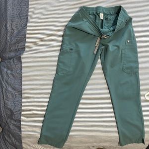 Figs Yola small scrub pants